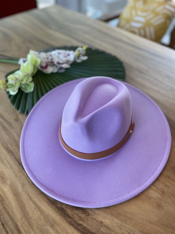 Wide brim panama hat in vegan felt - The Lotus Wave