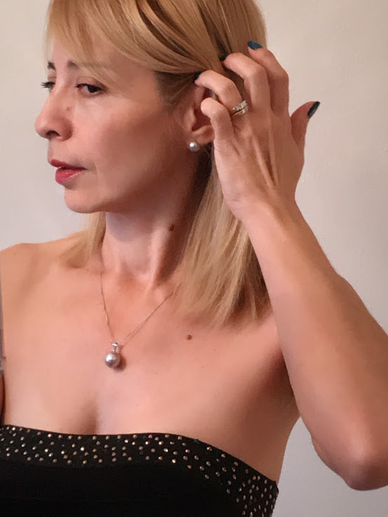 Large mother of single pearl on silver chain - The Lotus Wave