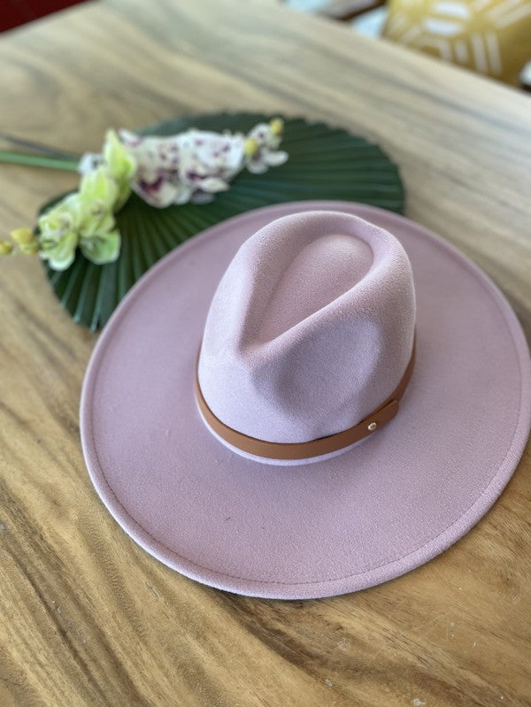 Wide brim panama hat in vegan felt - The Lotus Wave