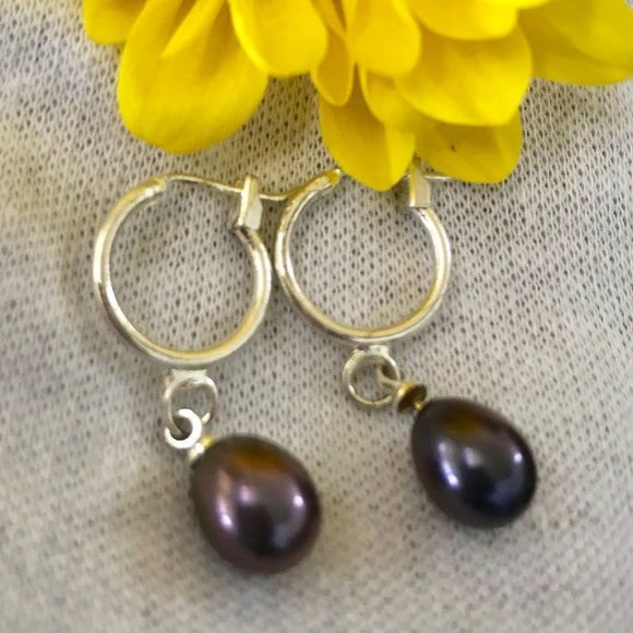 Dark gray lavender pearl dangling earrings - The Lotus Wave