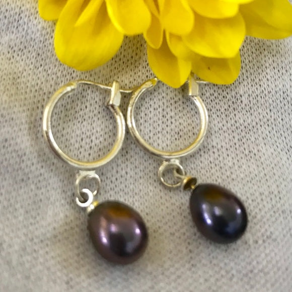 Dark gray lavender pearl dangling earrings - The Lotus Wave 